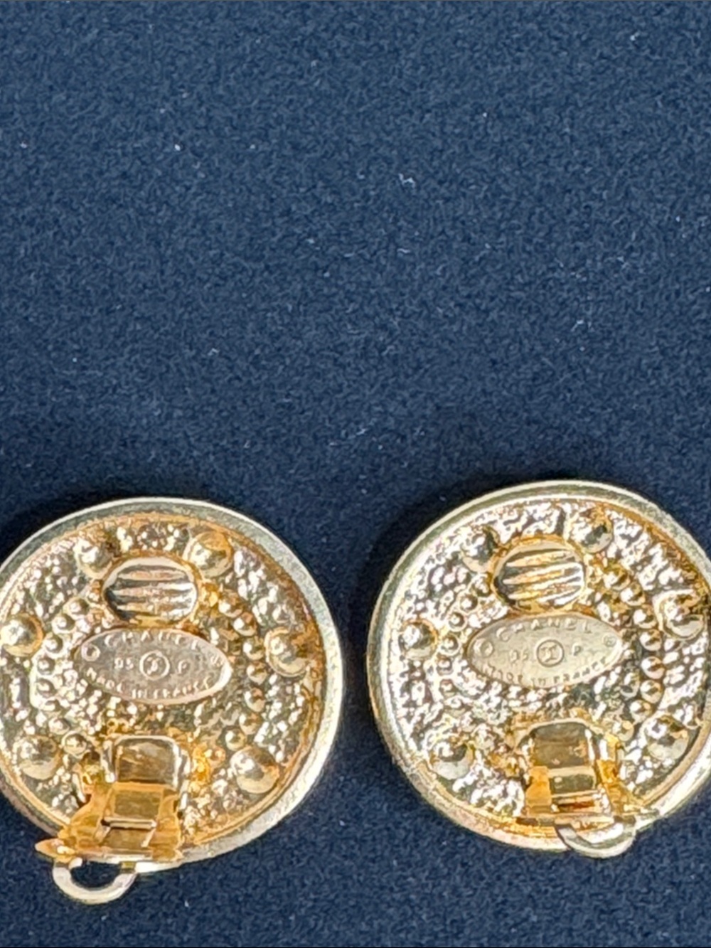 Vintage Chanel 1994 Baroque CC Logo Clip-On Earrings Gold Tone Ornate Medallion - Picture 6 of 10